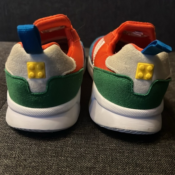 Adidas x Lego Kids Sneakers Size 10K - Picture 4 of 6